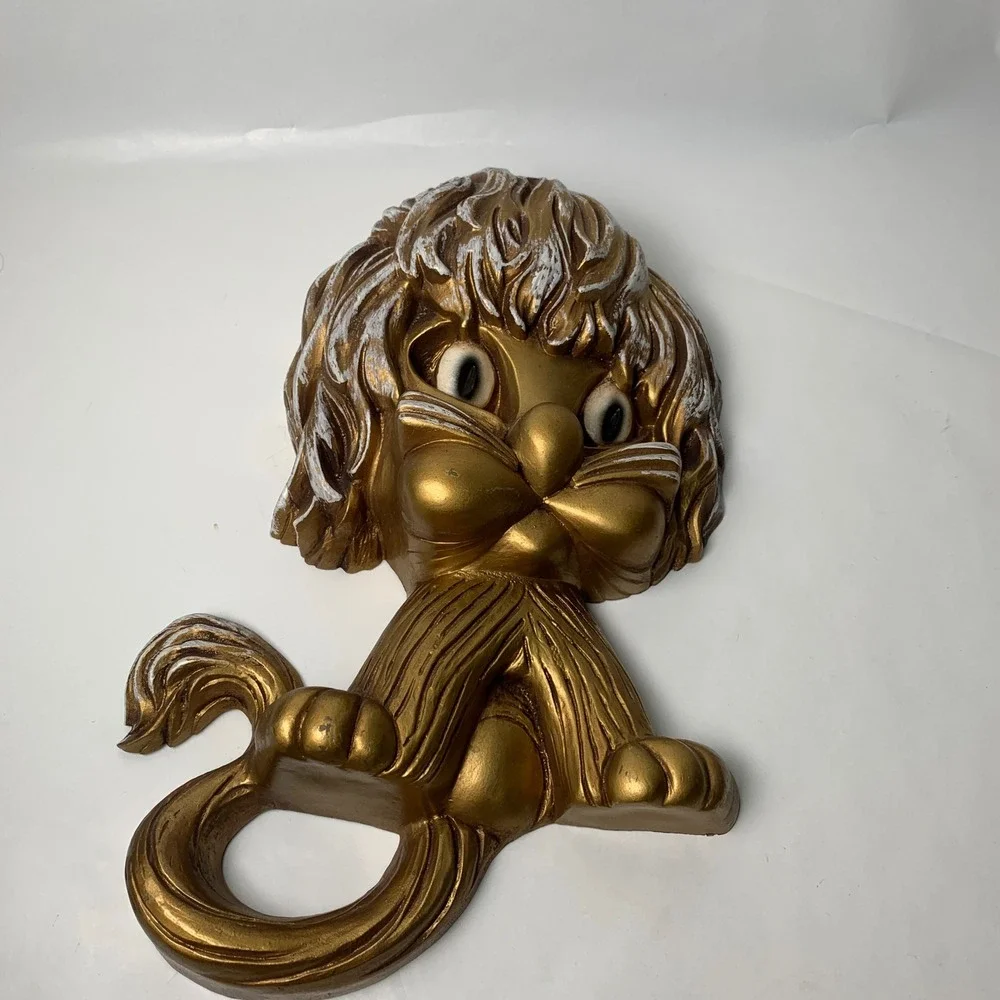 Vintage 1975 Homco Lion Wall Plaques Gold Pair Universal Statuary Corp 7375 7376